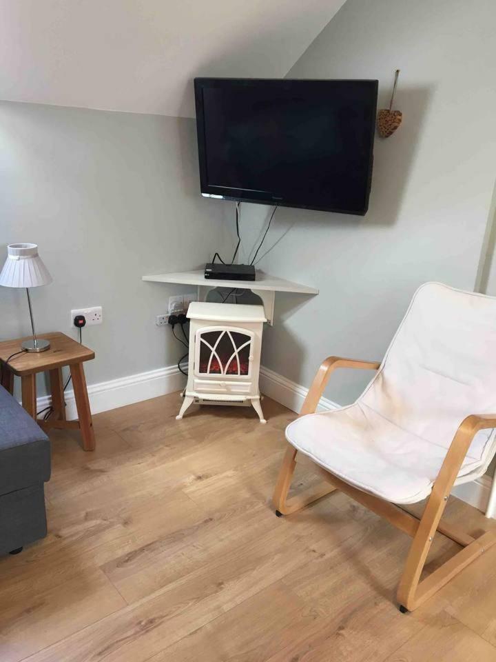 Hill House Apartment Maghera  Esterno foto